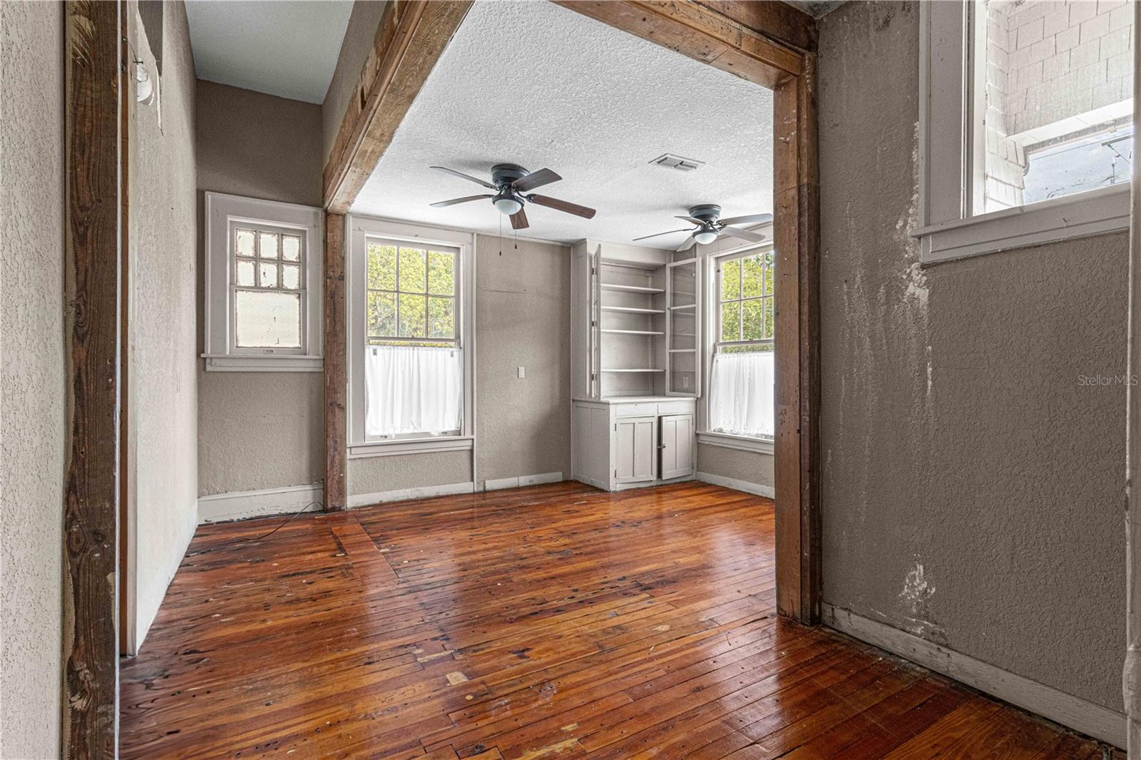 118 NE TUSCAWILLA AVE, OCALA, FL, 34470