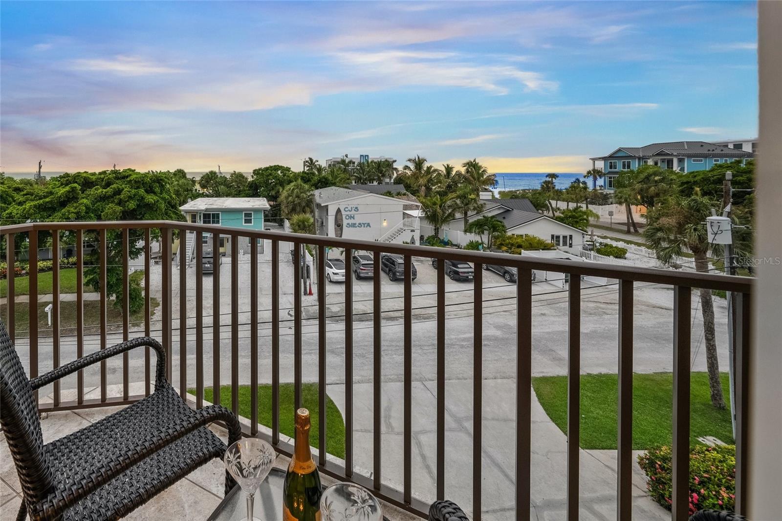 100 COLUMBUS BLVD, SARASOTA, FL, 34242