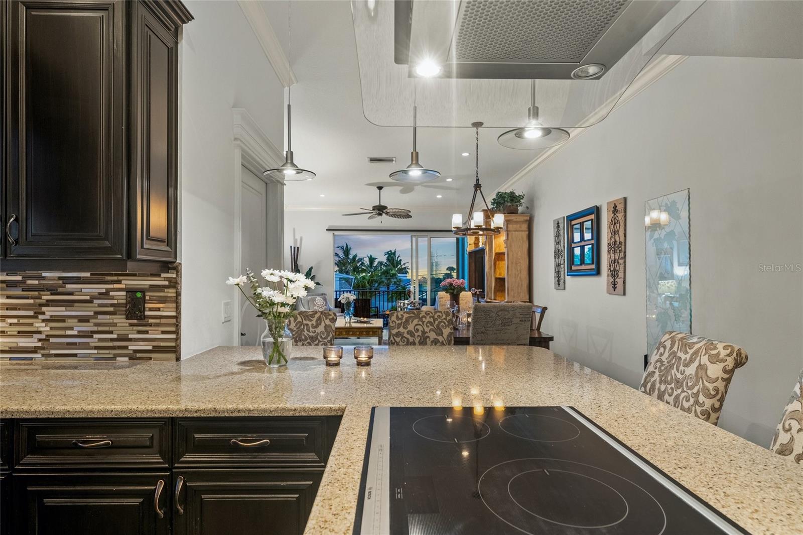 100 COLUMBUS BLVD, SARASOTA, FL, 34242