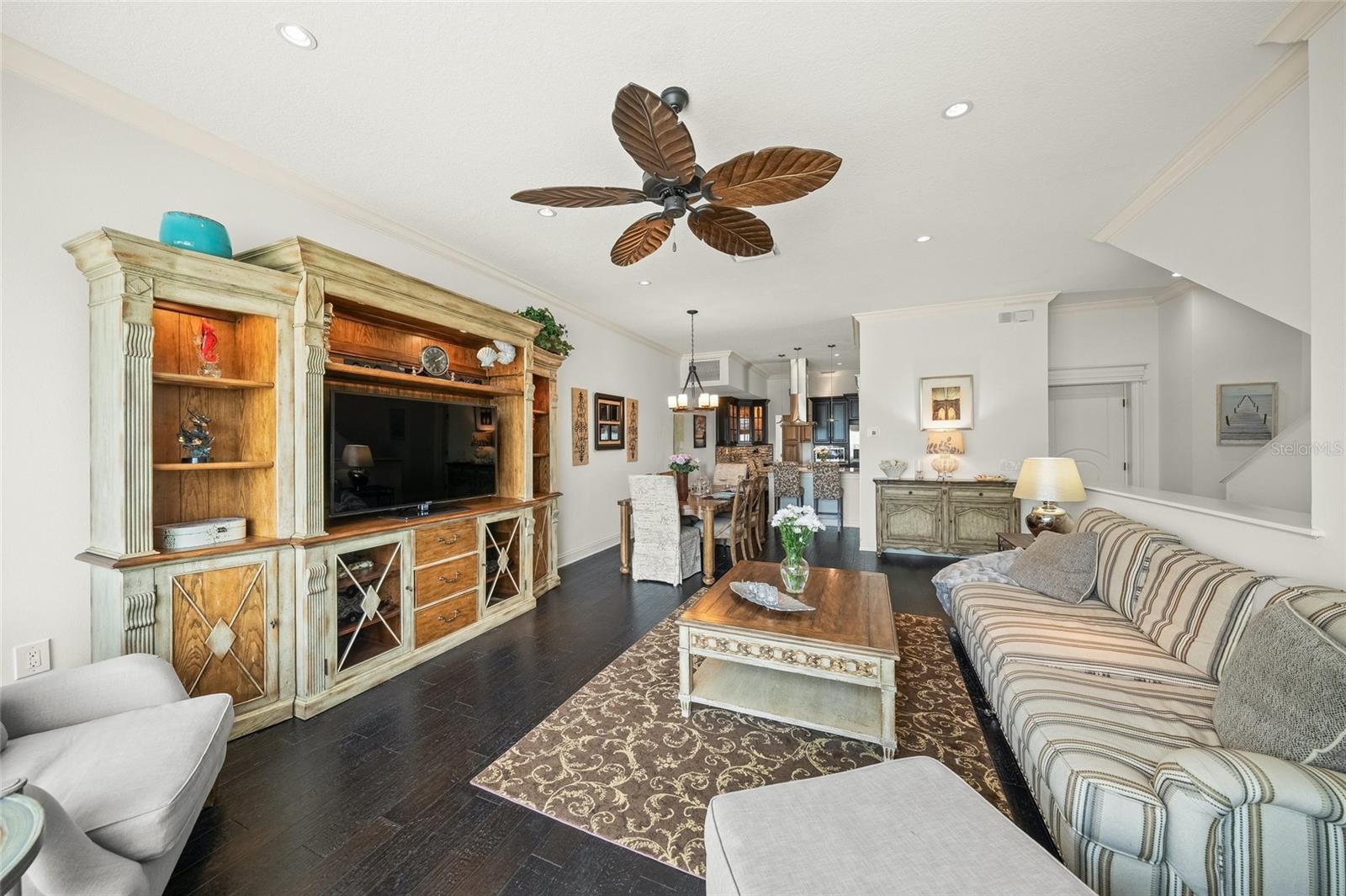 100 COLUMBUS BLVD, SARASOTA, FL, 34242