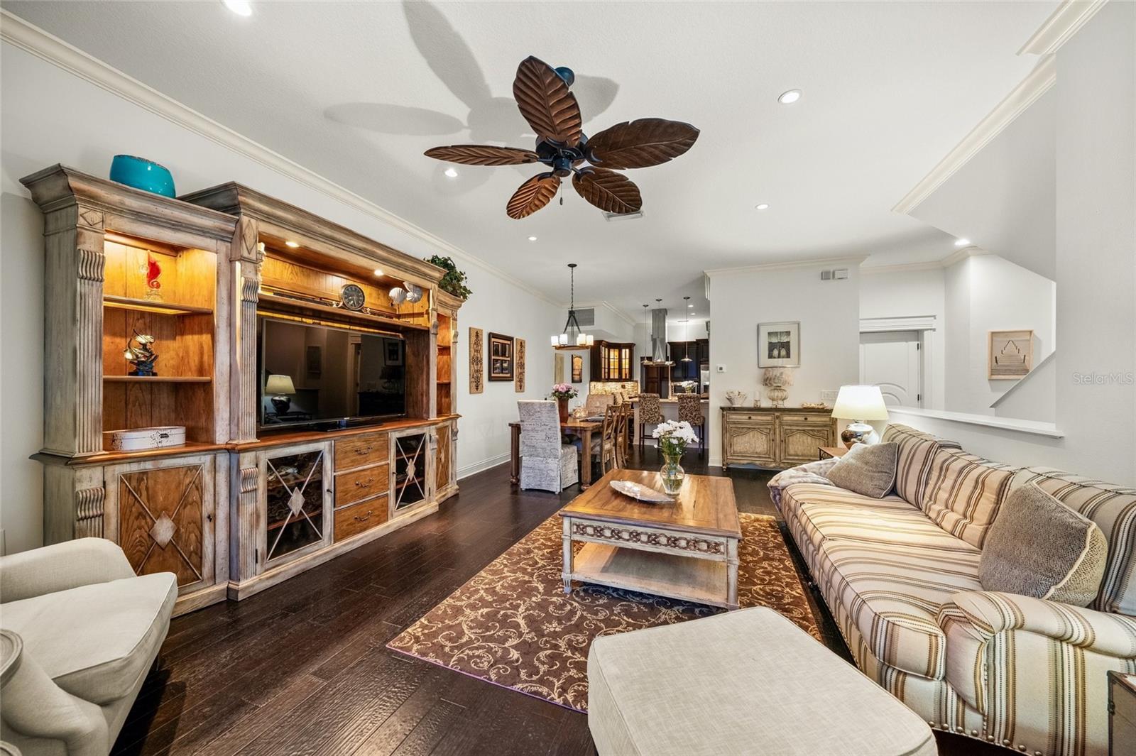 100 COLUMBUS BLVD, SARASOTA, FL, 34242