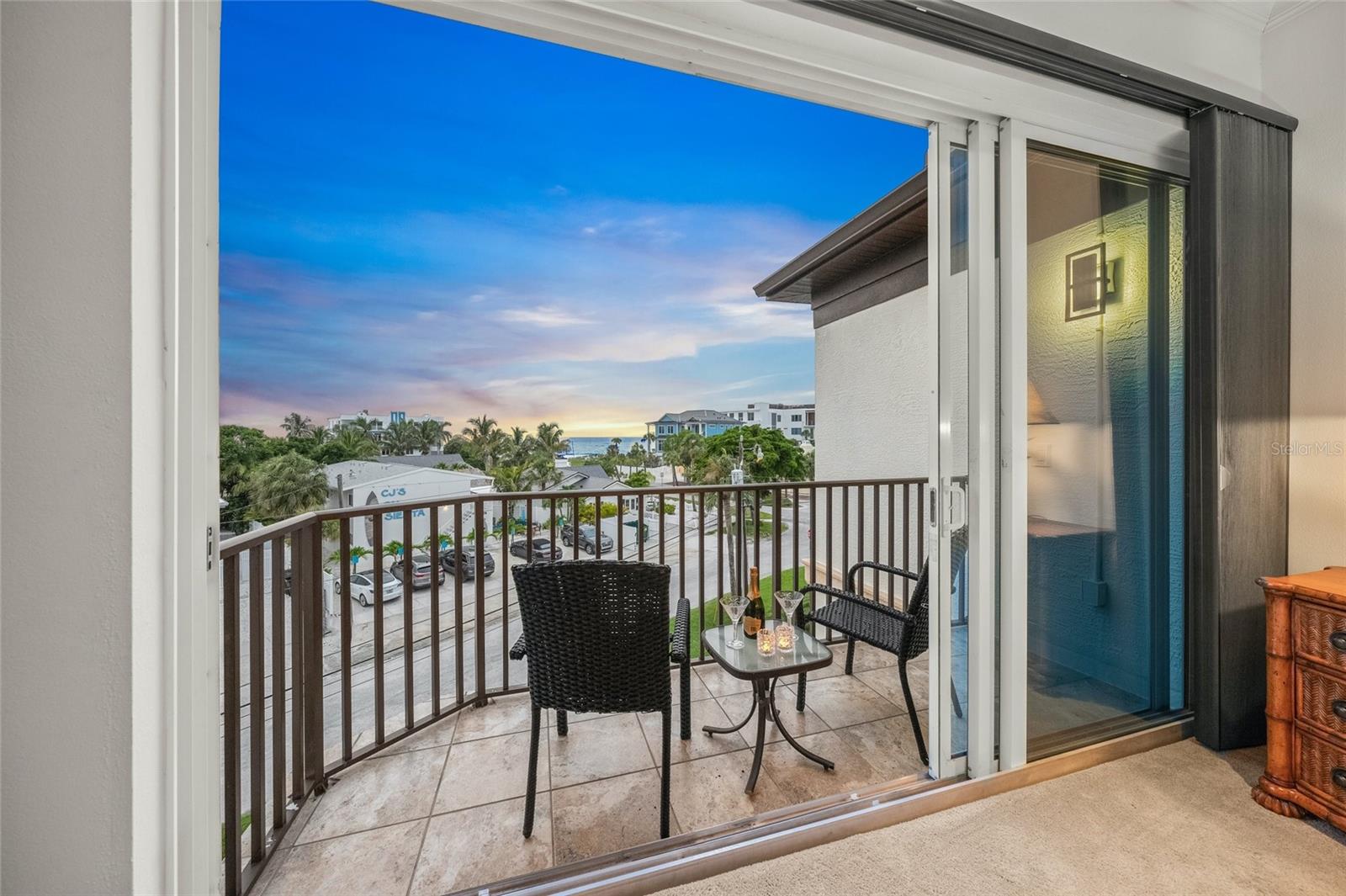 100 COLUMBUS BLVD, SARASOTA, FL, 34242