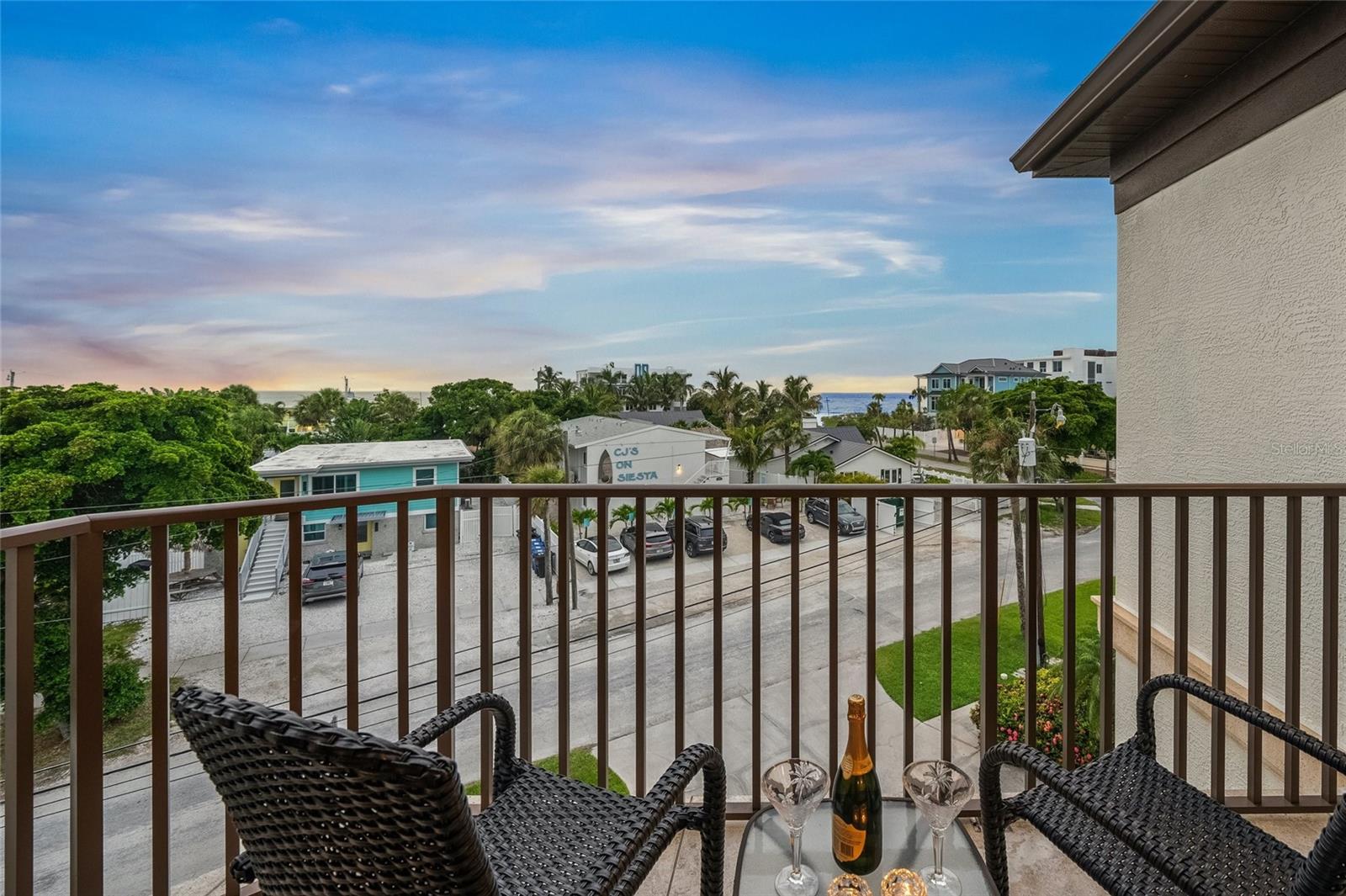 100 COLUMBUS BLVD, SARASOTA, FL, 34242