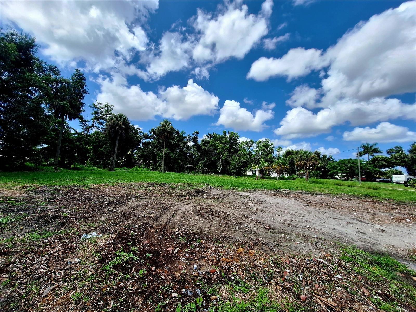 903 LAVILLA RD, PUNTA GORDA, FL, 33950