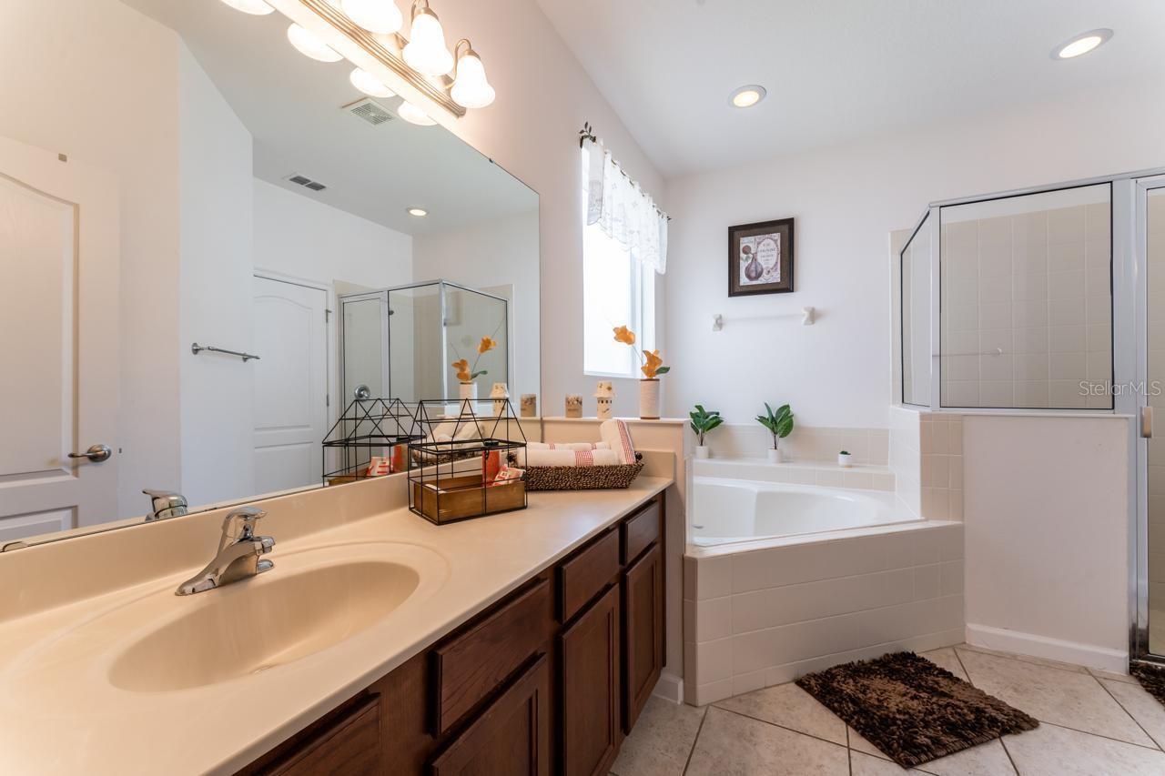 5237 OAKBOURNE AVE, DAVENPORT, FL, 33837