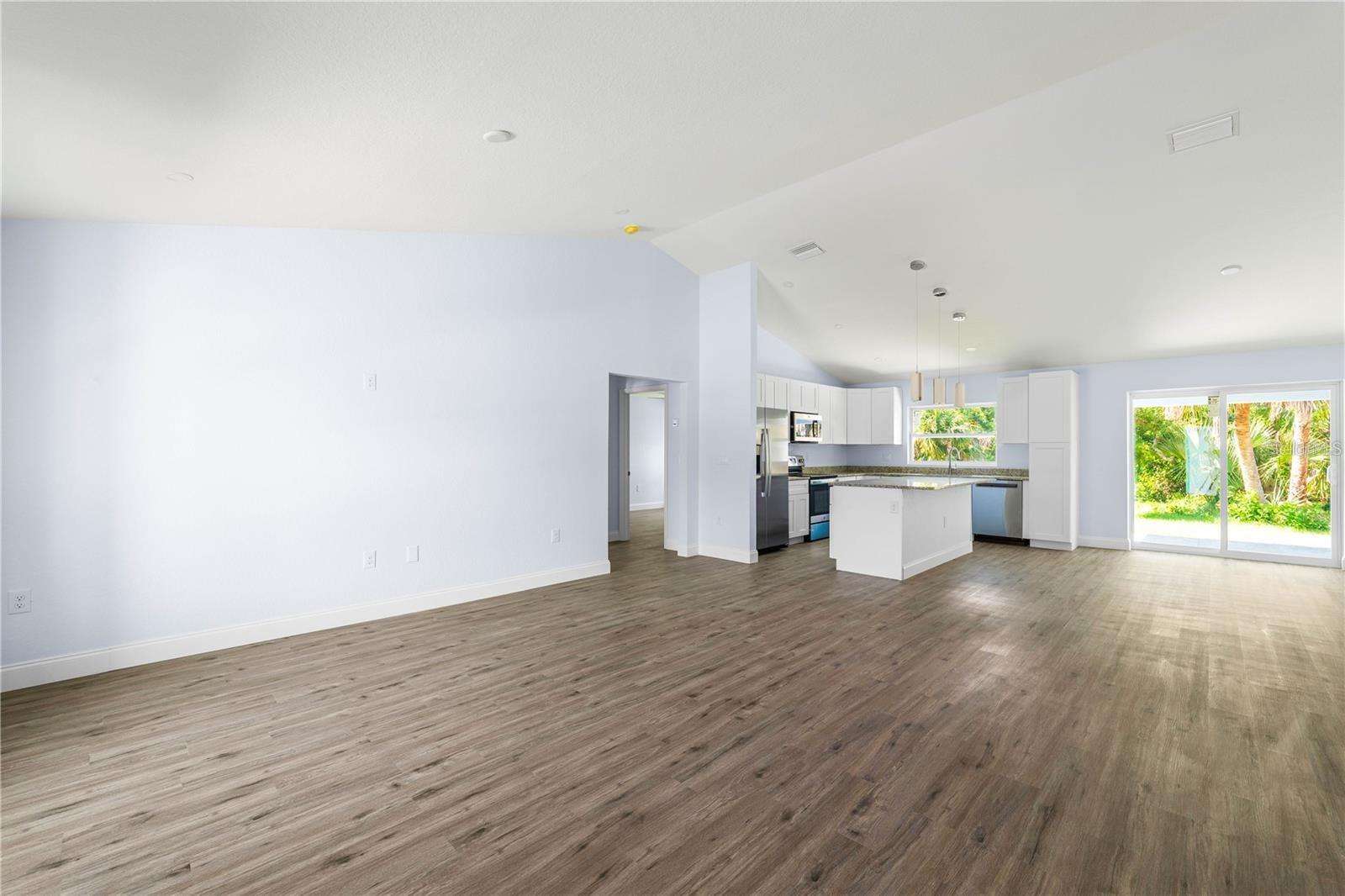 19172 RAYMOND AVE, PORT CHARLOTTE, FL, 33954