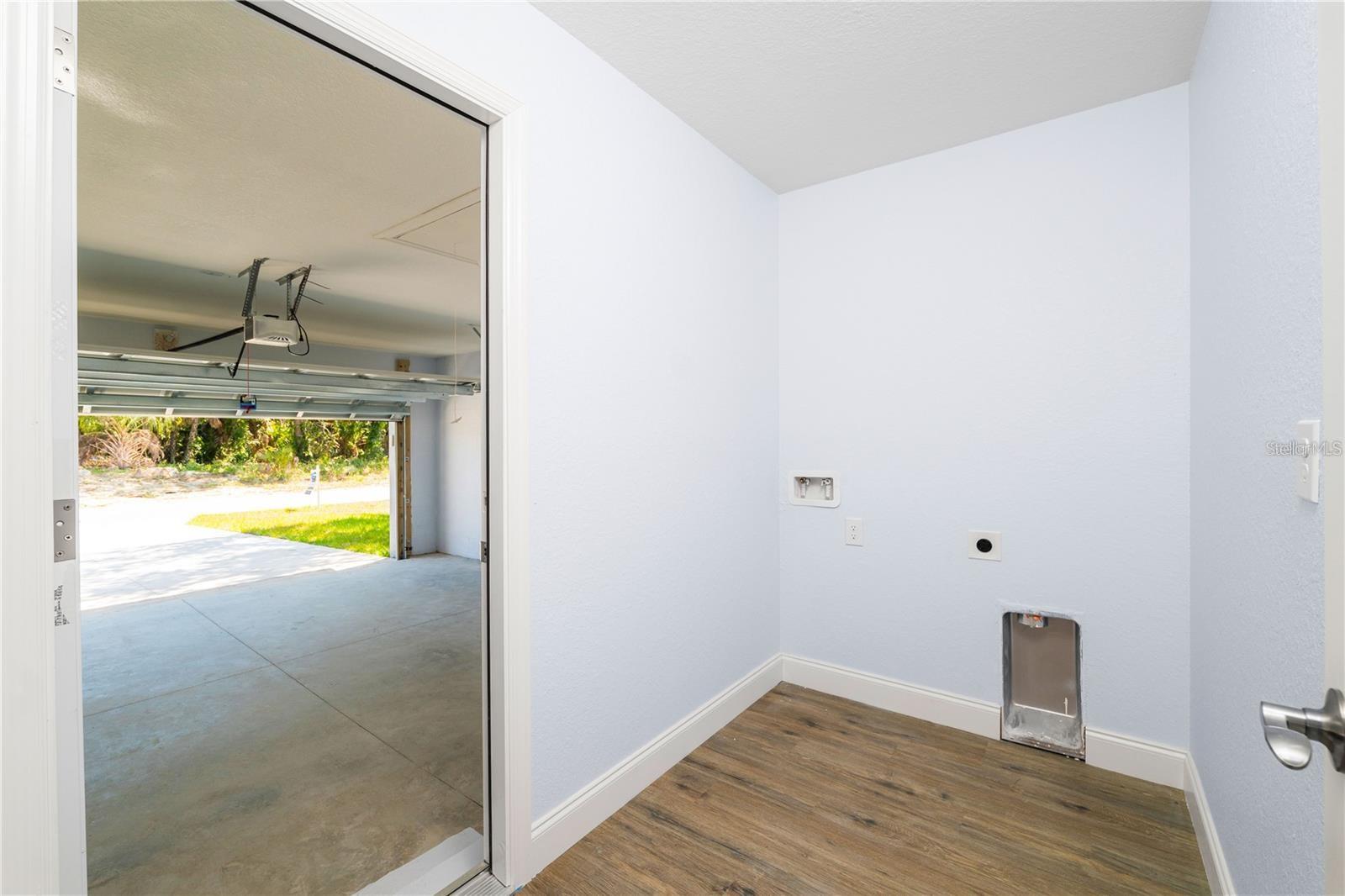 19172 RAYMOND AVE, PORT CHARLOTTE, FL, 33954