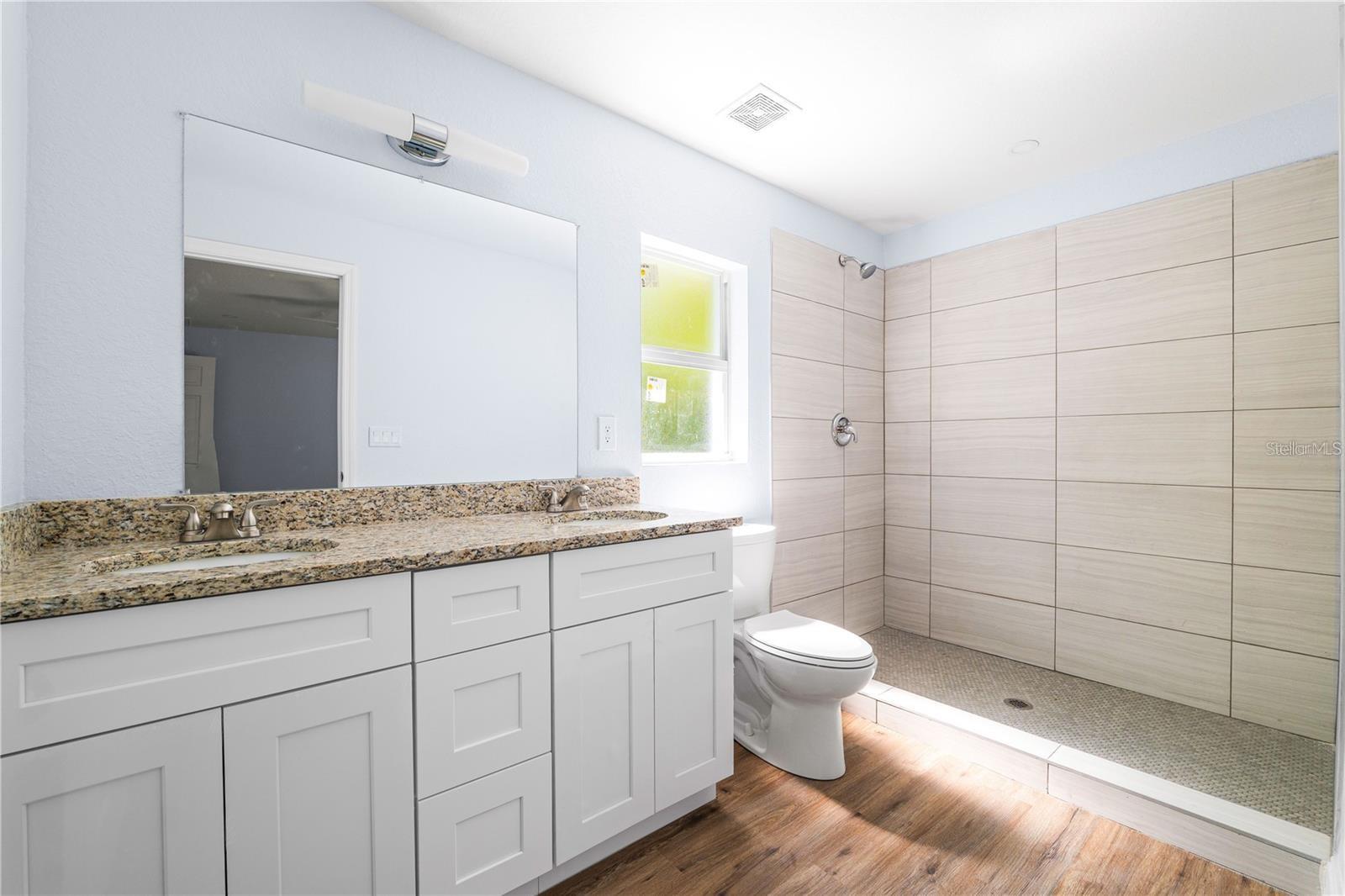 19172 RAYMOND AVE, PORT CHARLOTTE, FL, 33954