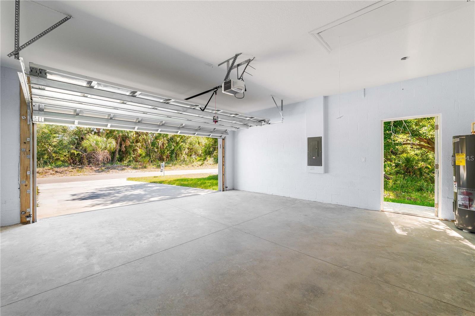 19172 RAYMOND AVE, PORT CHARLOTTE, FL, 33954