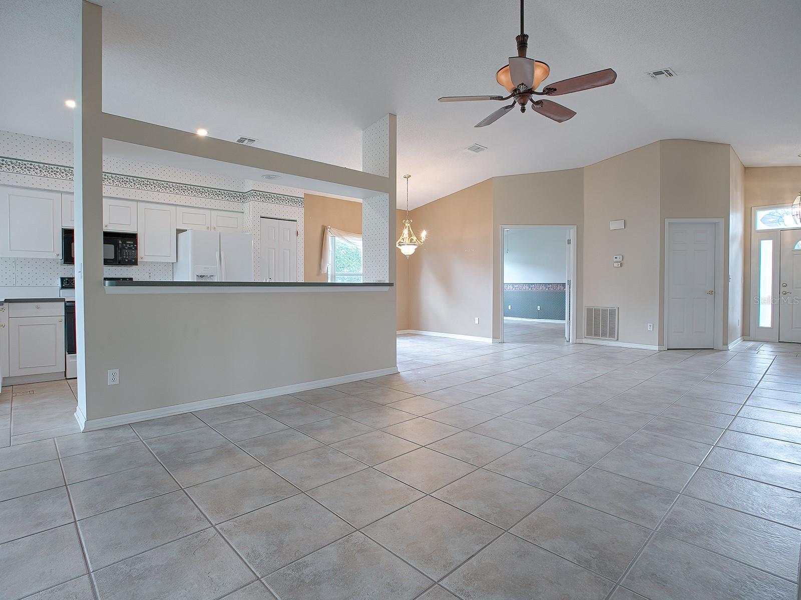 536 GRAND VISTA TRL, LEESBURG, FL, 34748