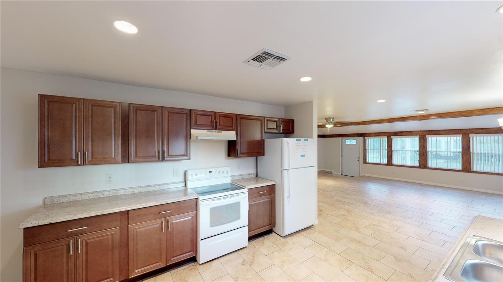 300 N CHURCH ST #All Units, BUNNELL, FL, 32110