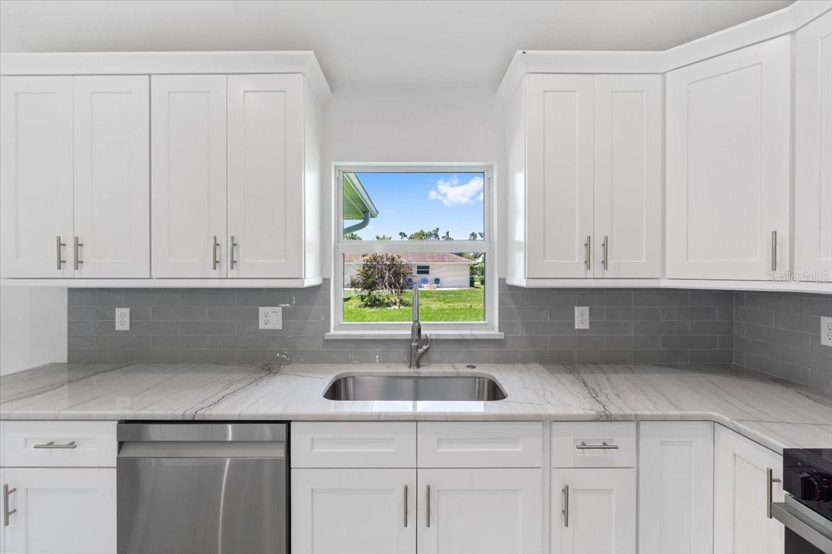 10317 GULFSTREAM BLVD, ENGLEWOOD, FL, 34224