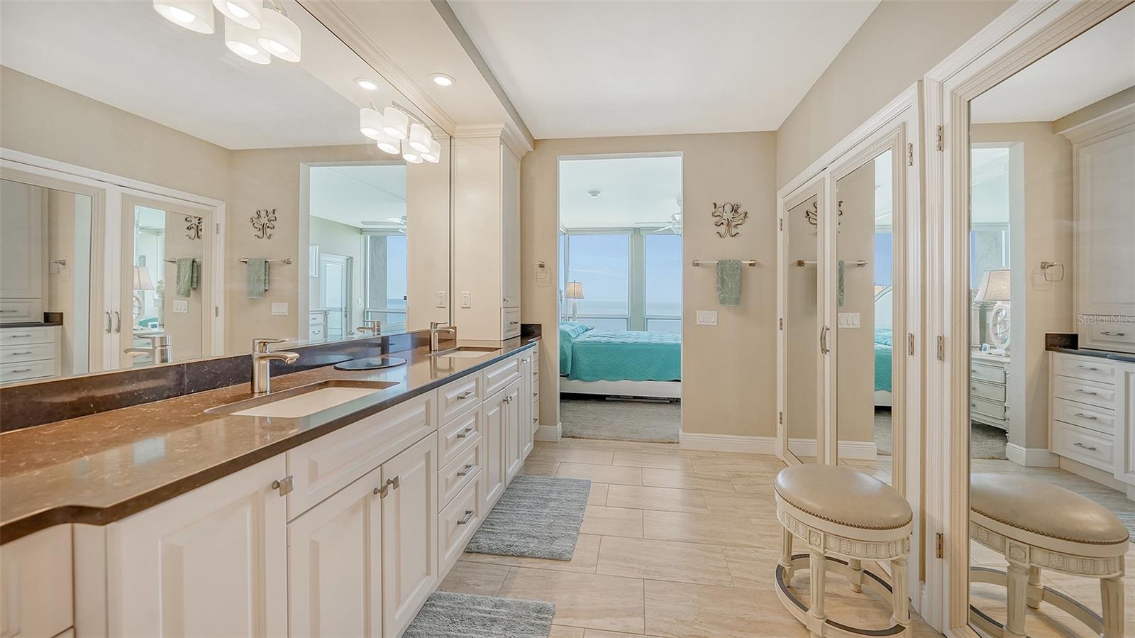 1045 GULF OF MEXICO DR #403, LONGBOAT KEY, FL, 34228