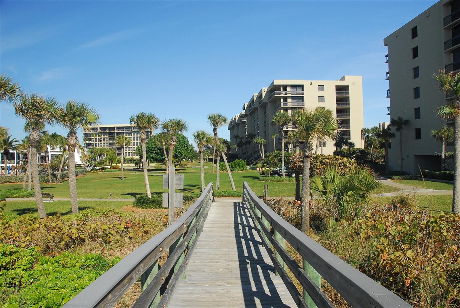 1045 GULF OF MEXICO DR #403, LONGBOAT KEY, FL, 34228