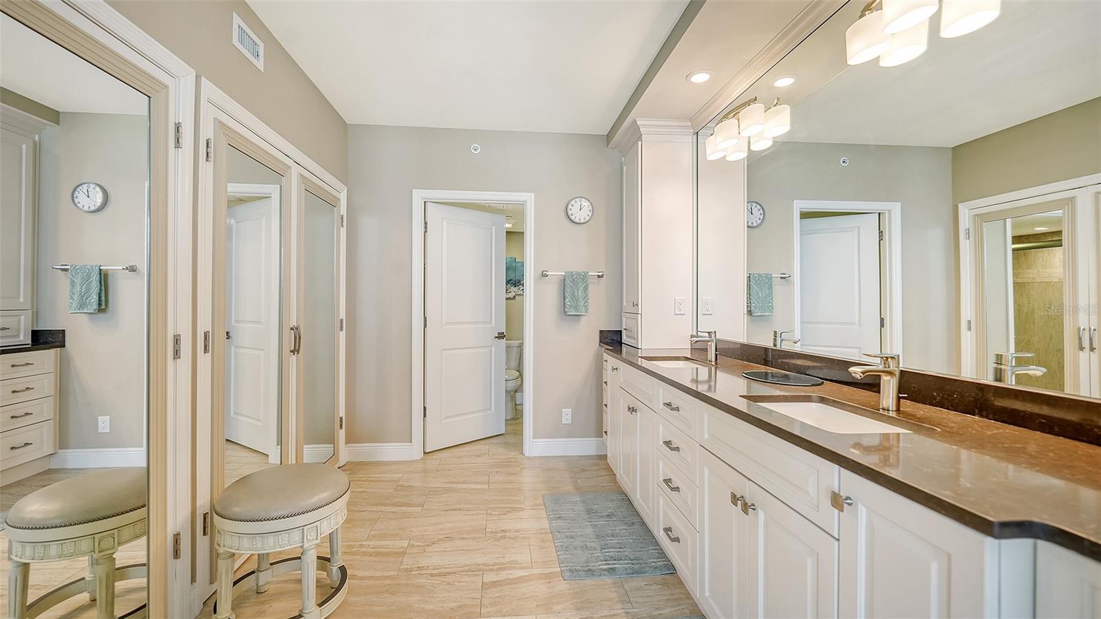 1045 GULF OF MEXICO DR #403, LONGBOAT KEY, FL, 34228