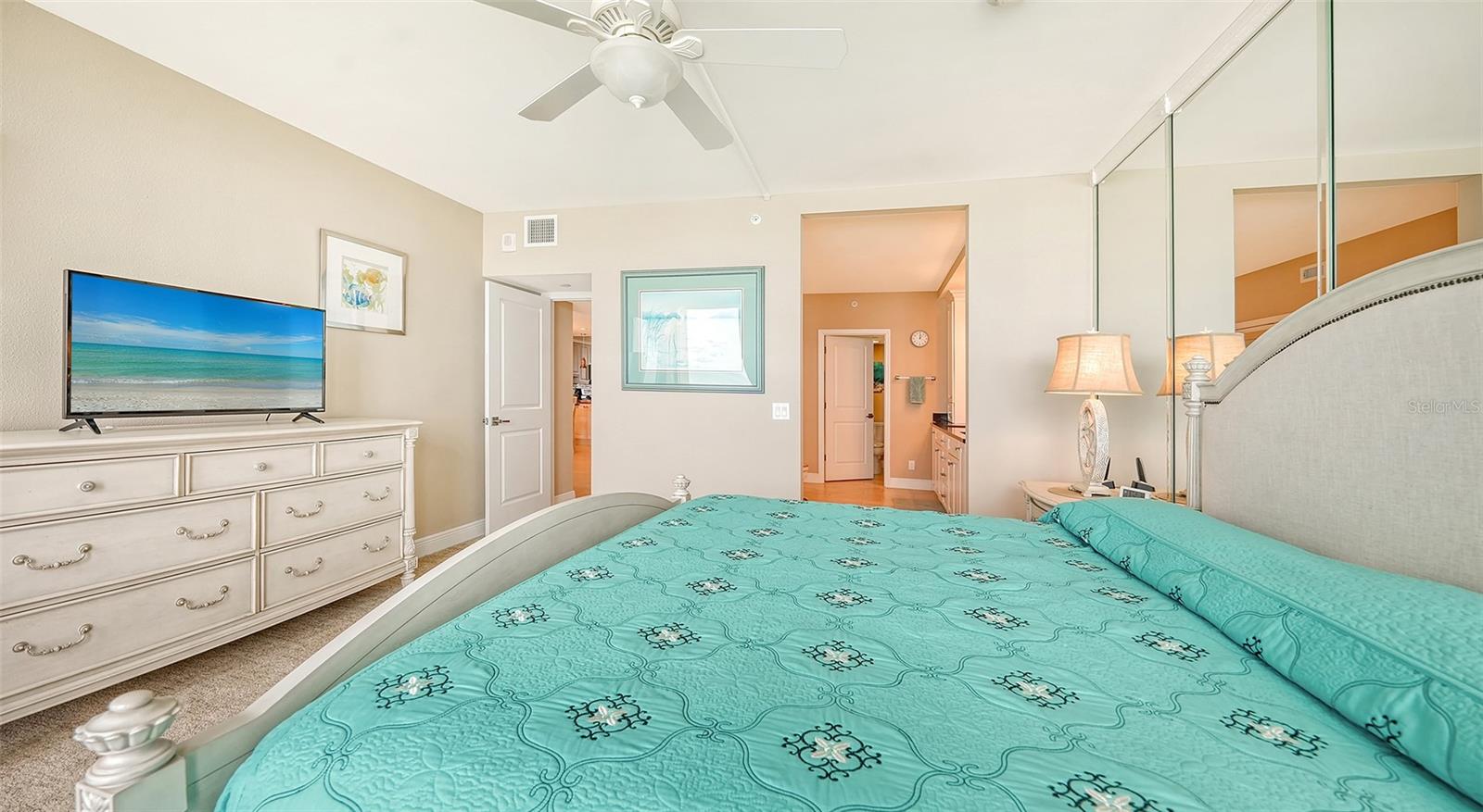 1045 GULF OF MEXICO DR #403, LONGBOAT KEY, FL, 34228
