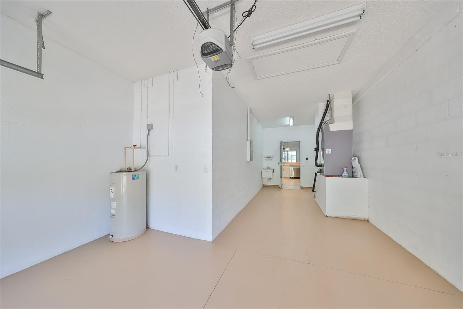 633 TREMONT GREENS LN #16, SUN CITY CENTER, FL, 33573