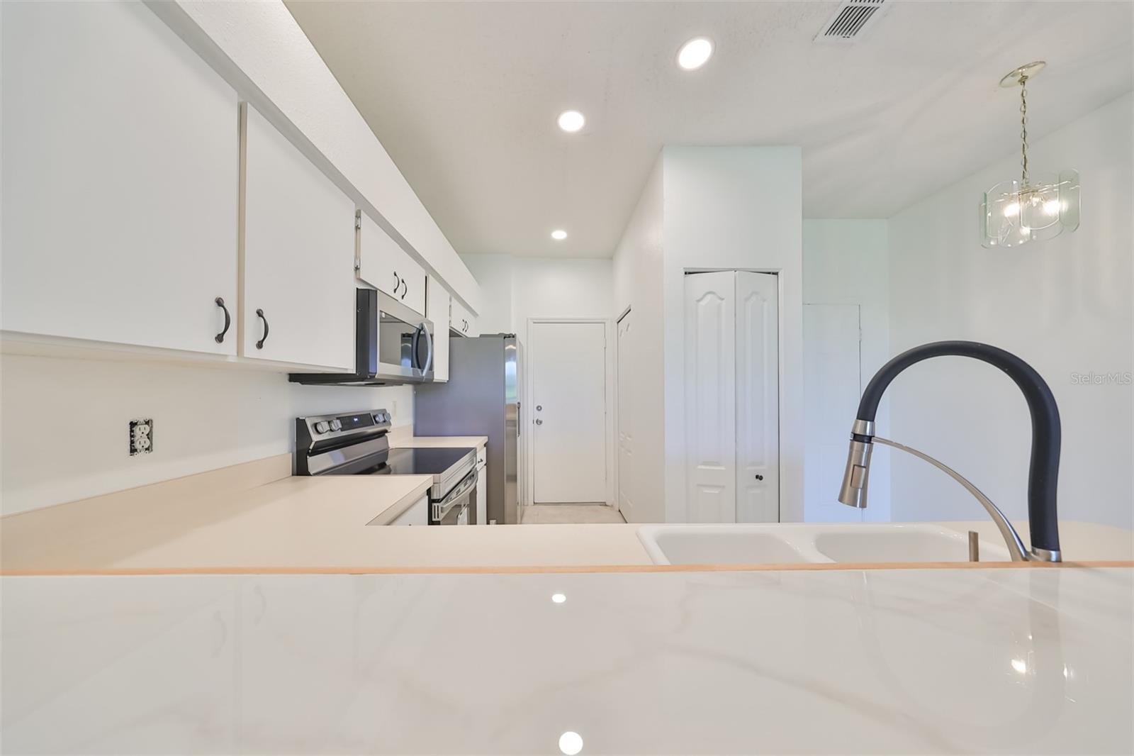 633 TREMONT GREENS LN #16, SUN CITY CENTER, FL, 33573