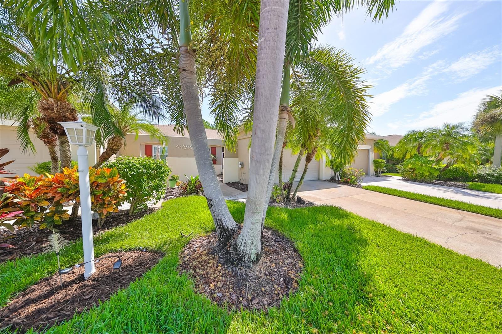 633 TREMONT GREENS LN #16, SUN CITY CENTER, FL, 33573
