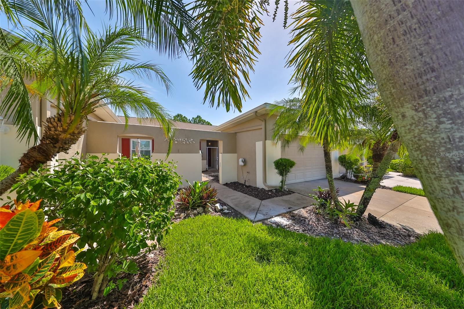 633 TREMONT GREENS LN #16, SUN CITY CENTER, FL, 33573