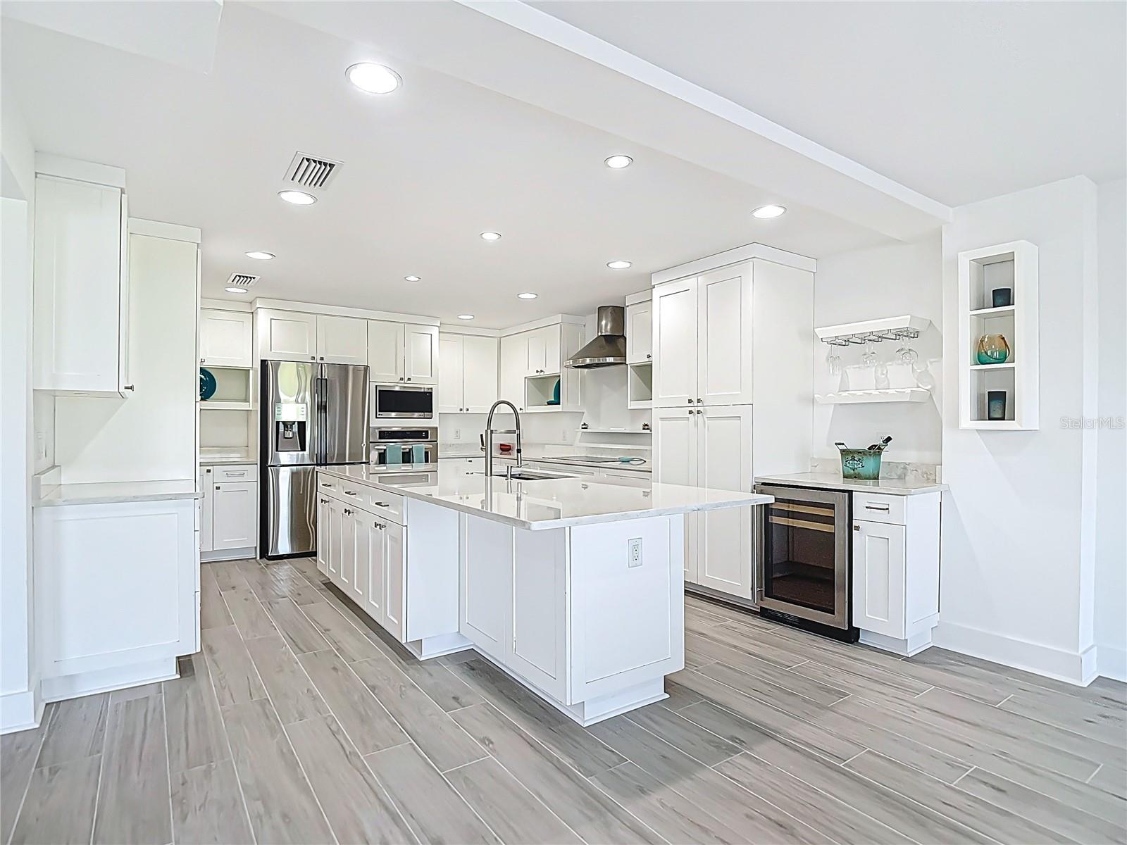 1314 PELICAN CREEK XING #1314, ST PETERSBURG, FL, 33707