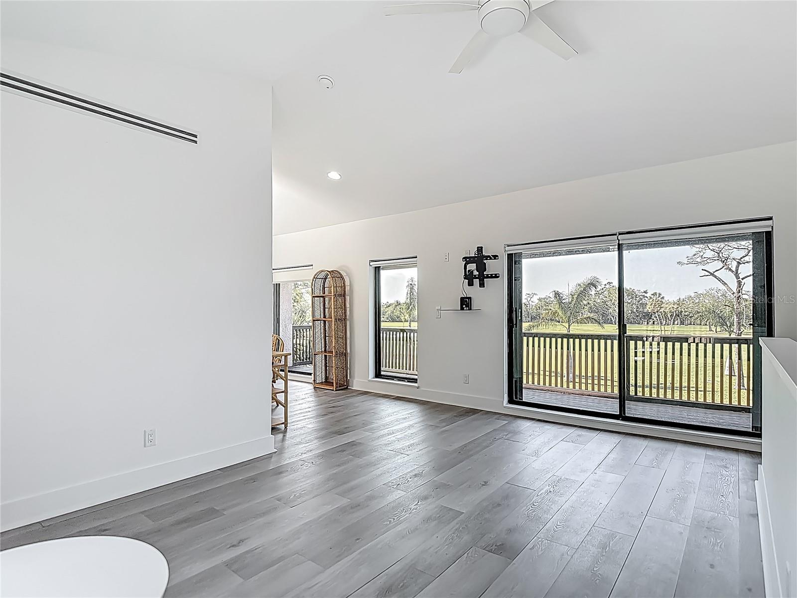 1314 PELICAN CREEK XING #1314, ST PETERSBURG, FL, 33707