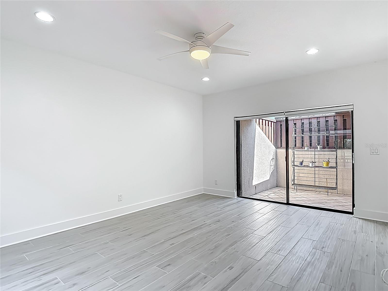 1314 PELICAN CREEK XING #1314, ST PETERSBURG, FL, 33707