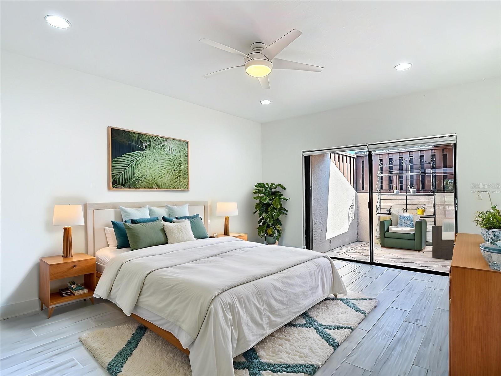 1314 PELICAN CREEK XING #1314, ST PETERSBURG, FL, 33707