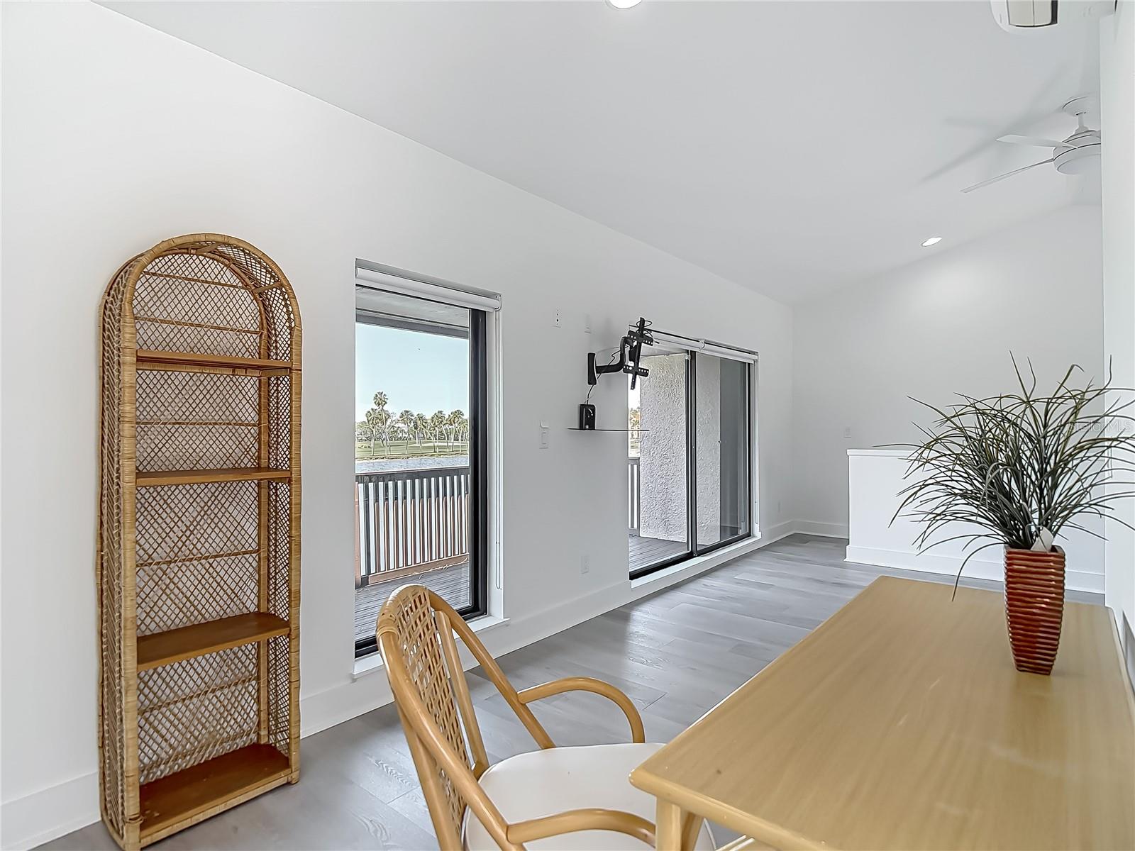 1314 PELICAN CREEK XING #1314, ST PETERSBURG, FL, 33707