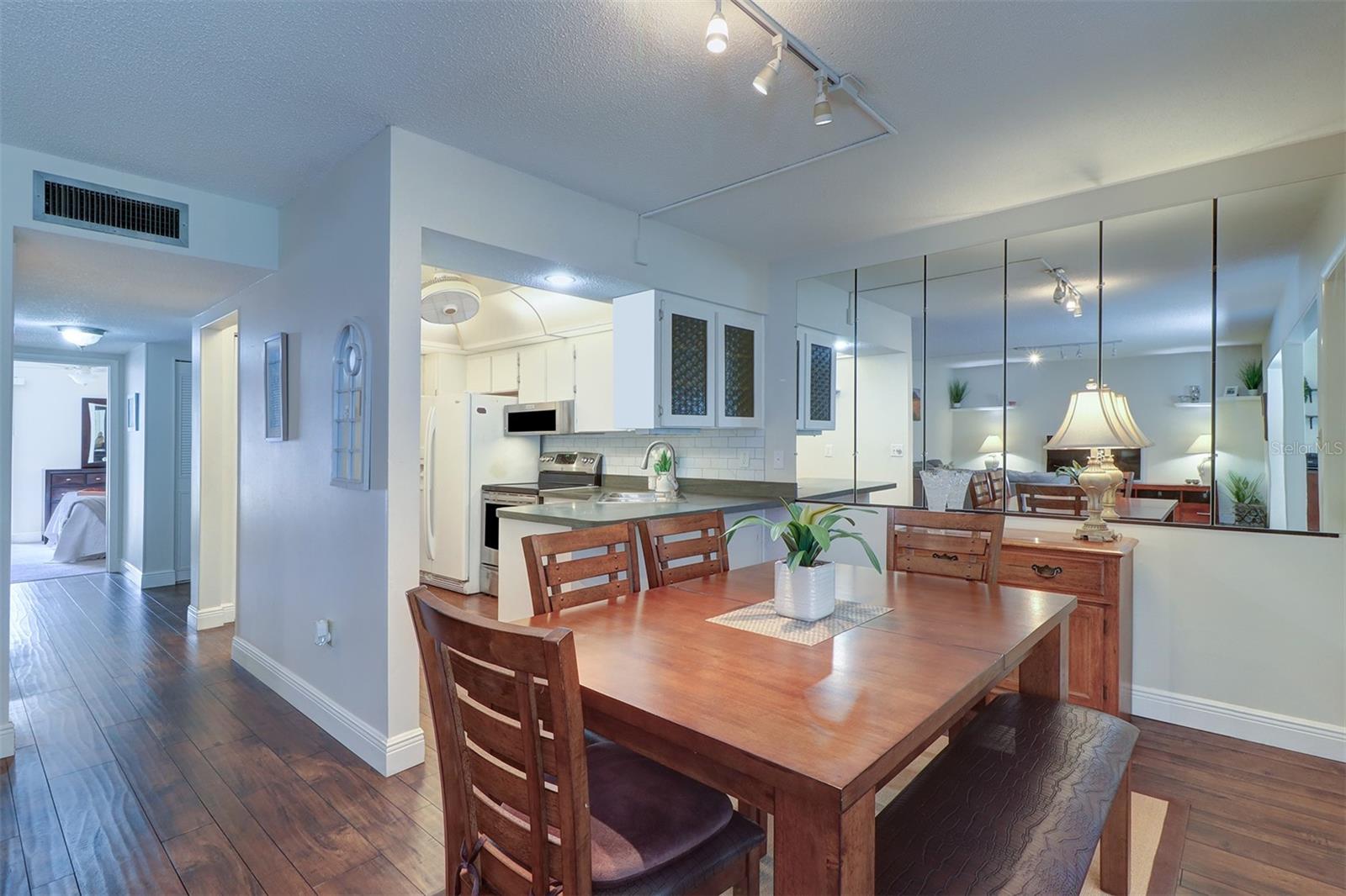 1655 S HIGHLAND AVE #B216, CLEARWATER, FL, 33756