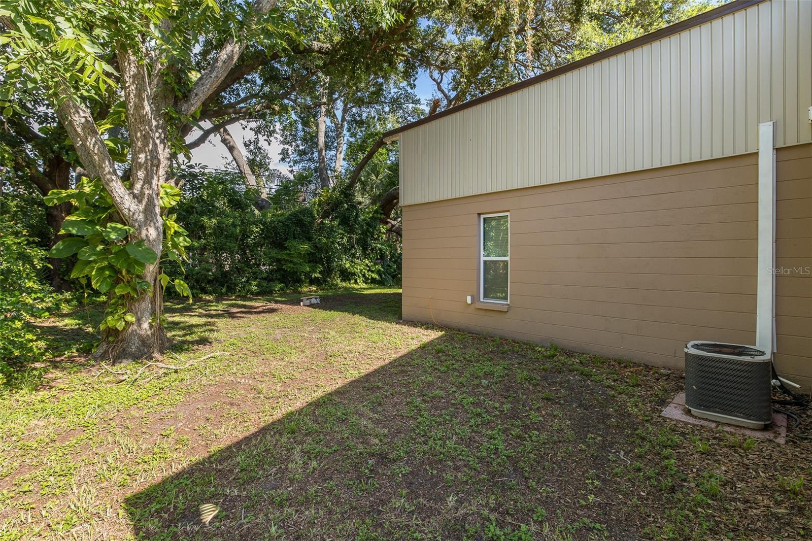1920 ALBANY DR, CLEARWATER, FL, 33763