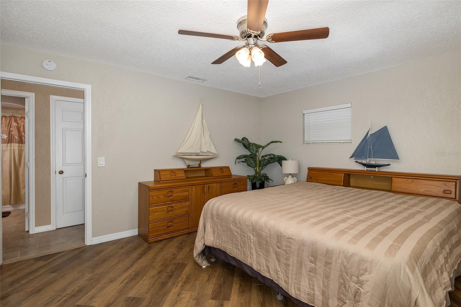 1920 ALBANY DR, CLEARWATER, FL, 33763