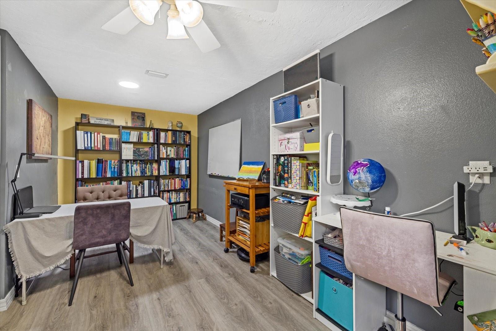 3220 VALENCIA RD, VENICE, FL, 34293