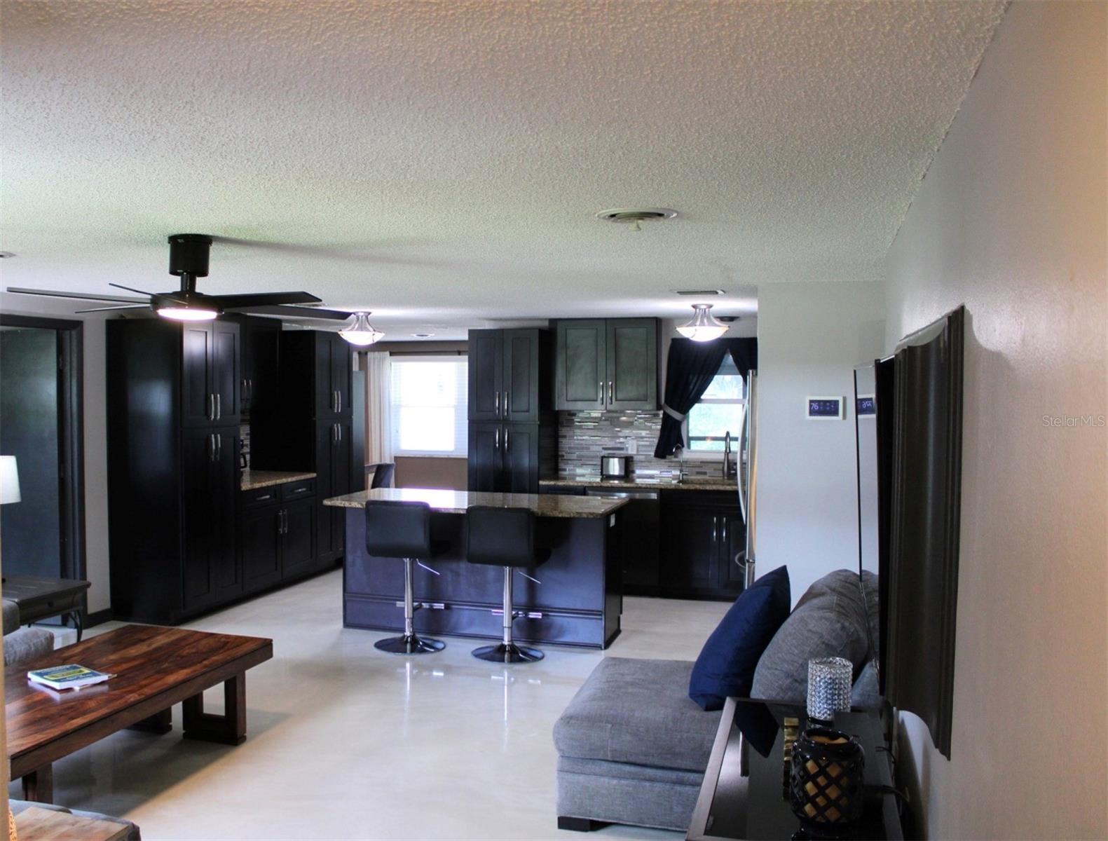 3220 VALENCIA RD, VENICE, FL, 34293