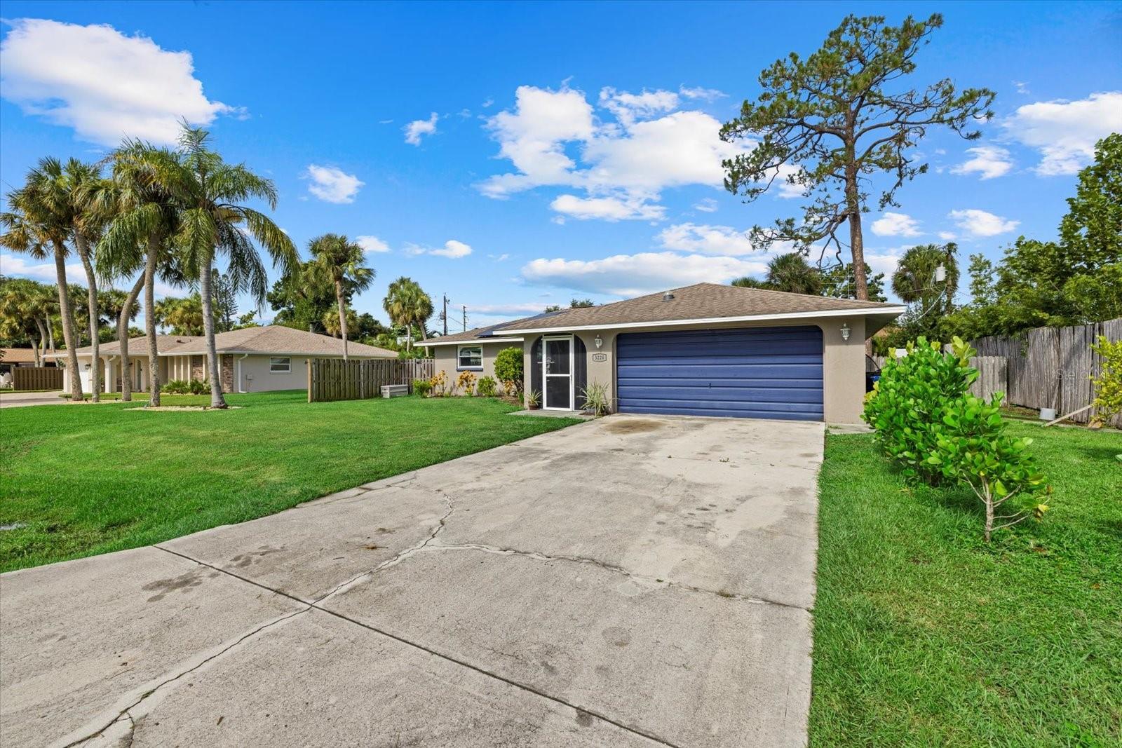 3220 VALENCIA RD, VENICE, FL, 34293