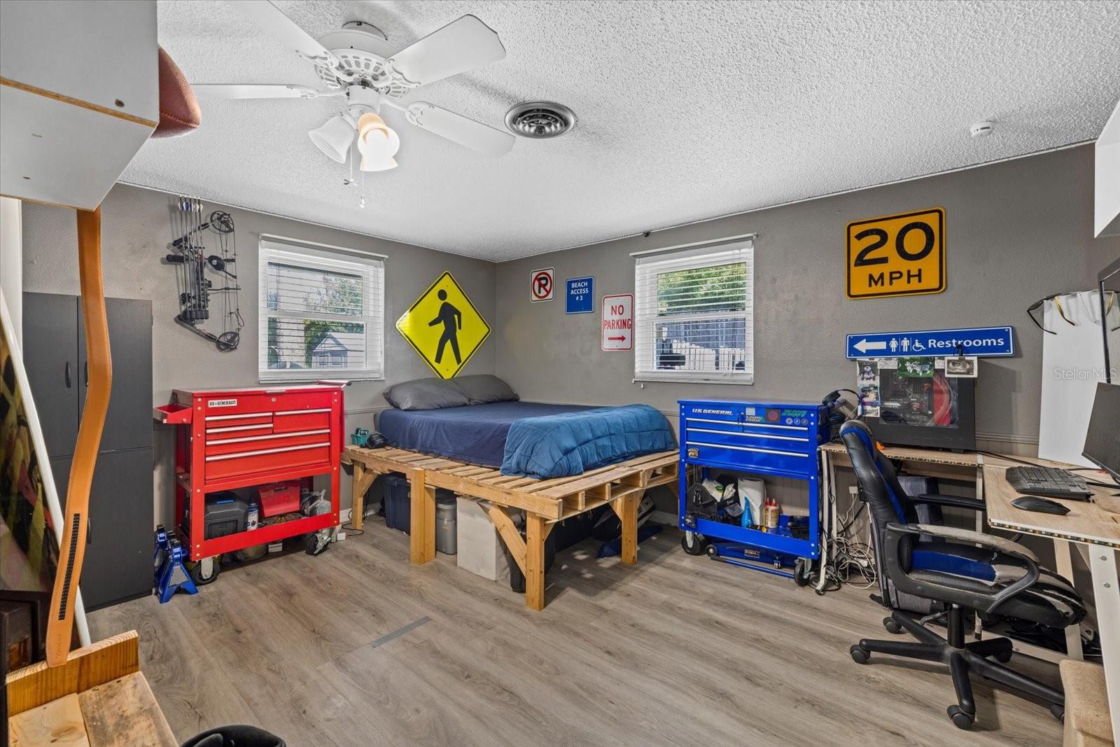 3220 VALENCIA RD, VENICE, FL, 34293