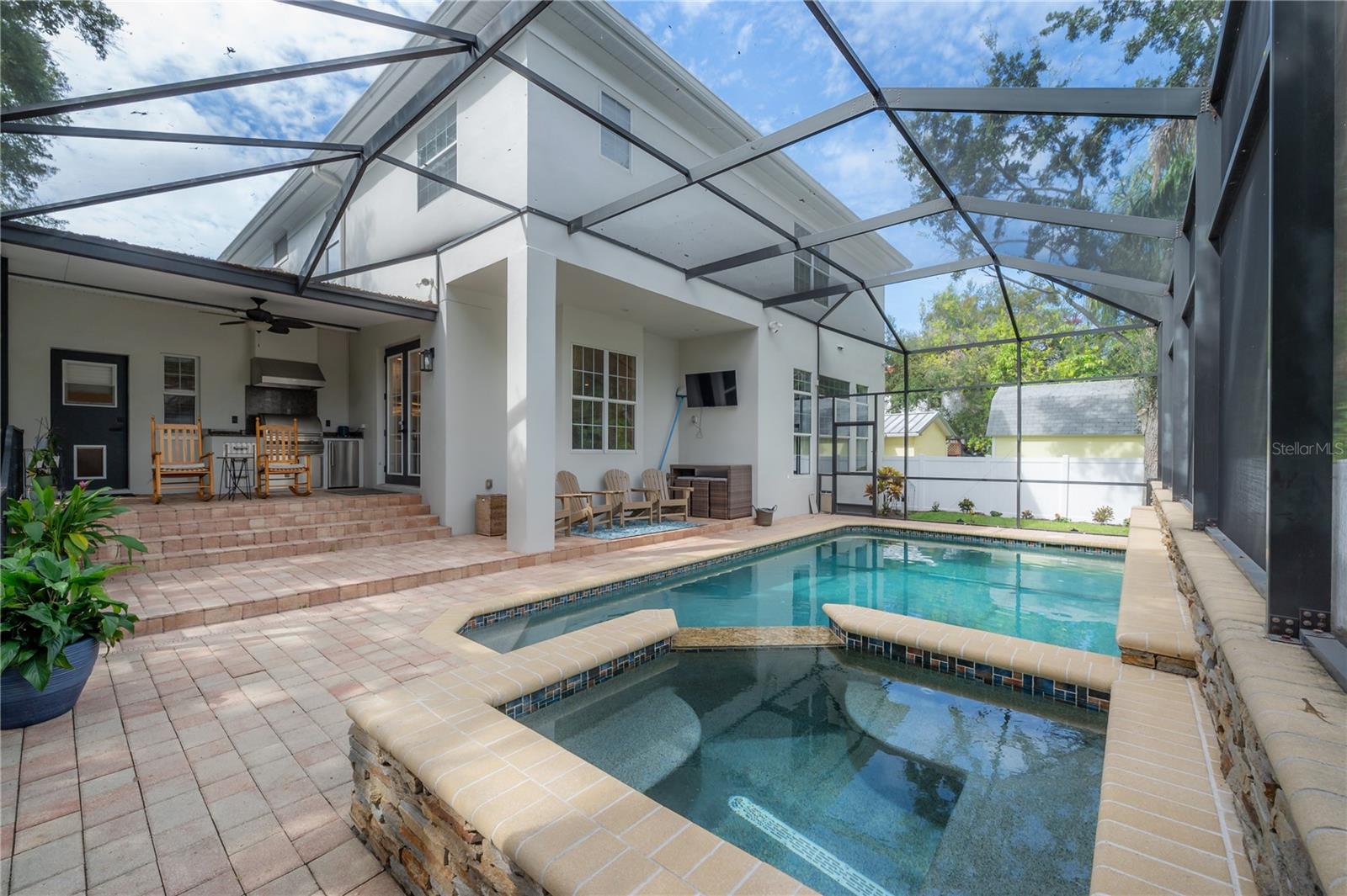 5105 W NEPTUNE WAY, TAMPA, FL, 33609