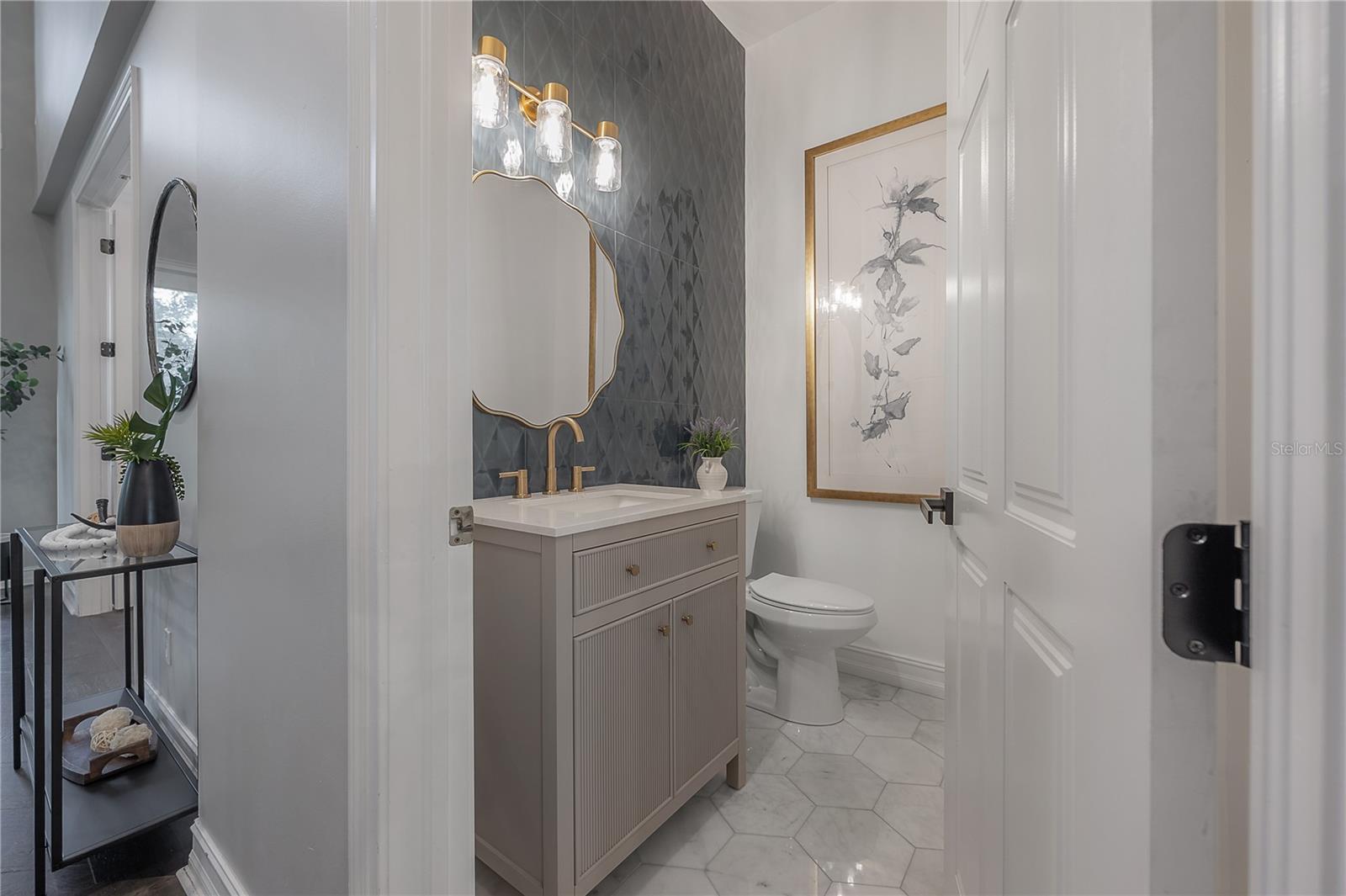 5105 W NEPTUNE WAY, TAMPA, FL, 33609