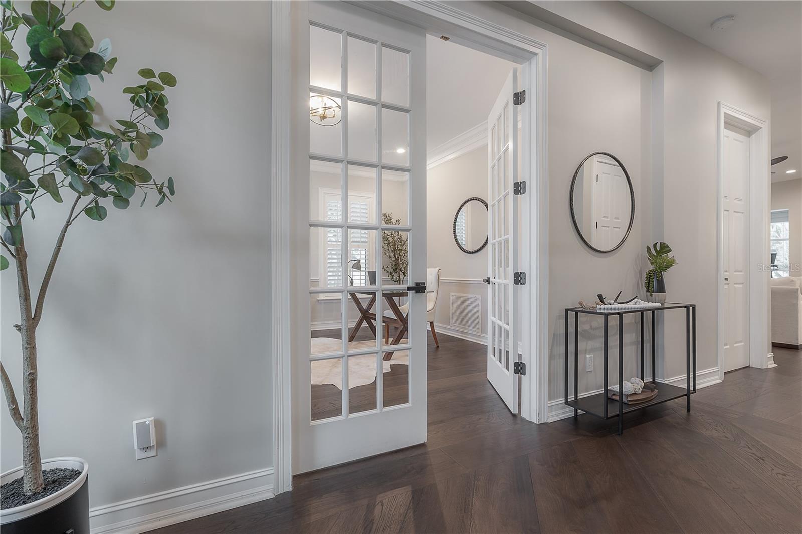 5105 W NEPTUNE WAY, TAMPA, FL, 33609
