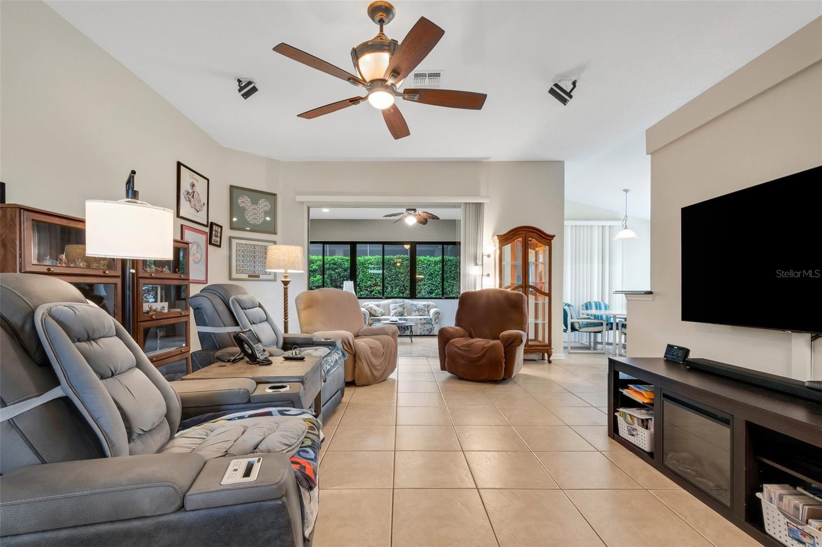 500 PLAYA DR, DAVENPORT, FL, 33837