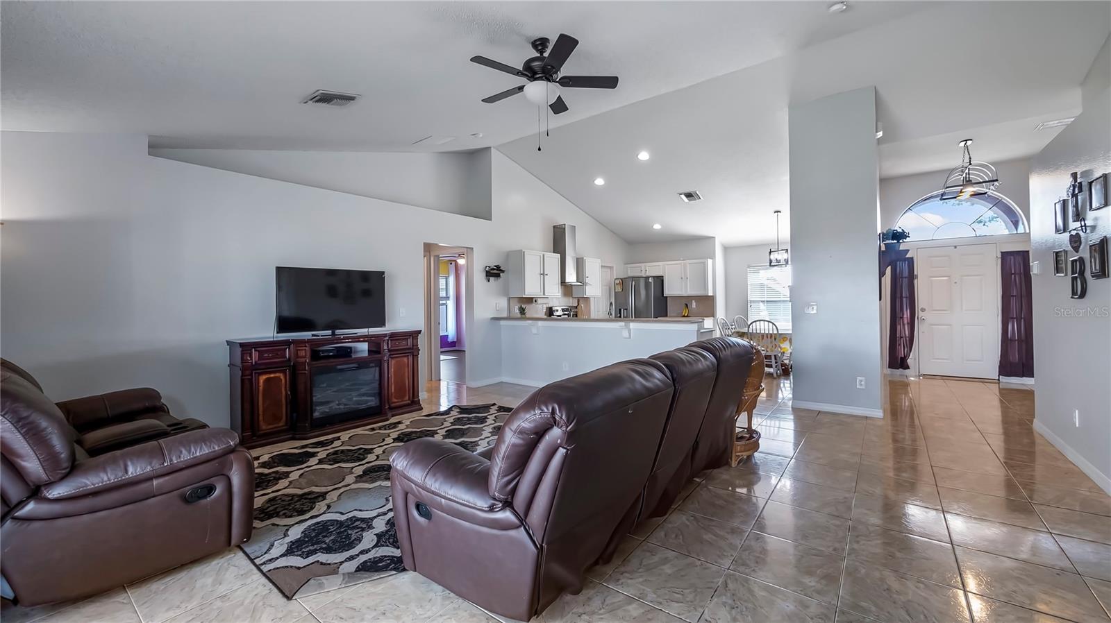 1155 STRATTON AVE, GROVELAND, FL, 34736