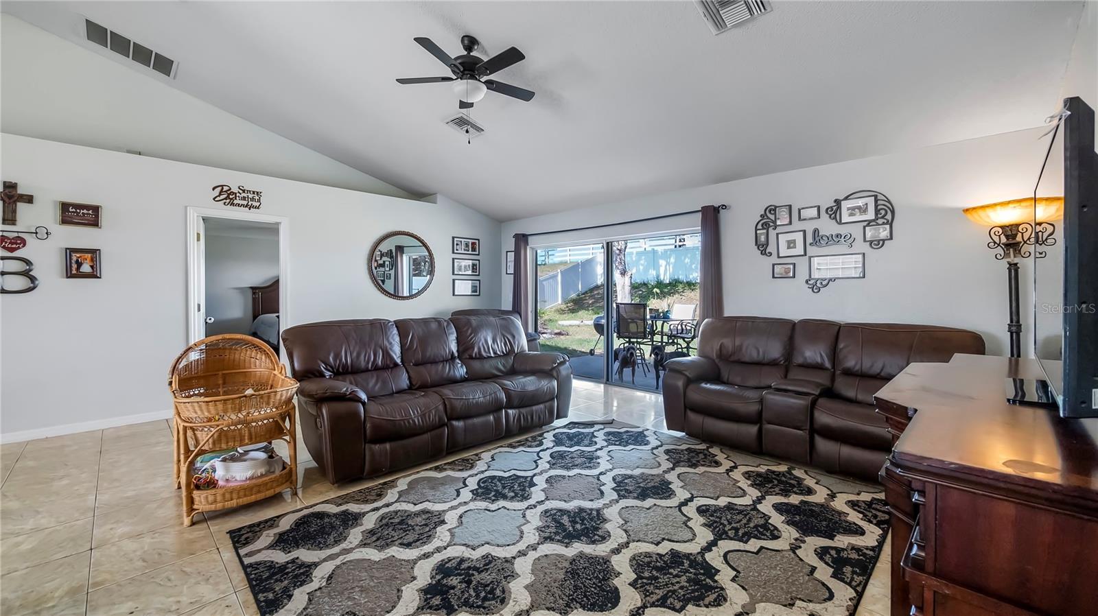 1155 STRATTON AVE, GROVELAND, FL, 34736