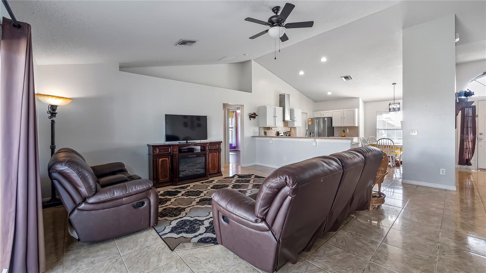 1155 STRATTON AVE, GROVELAND, FL, 34736