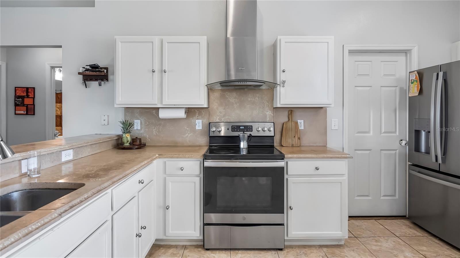 1155 STRATTON AVE, GROVELAND, FL, 34736