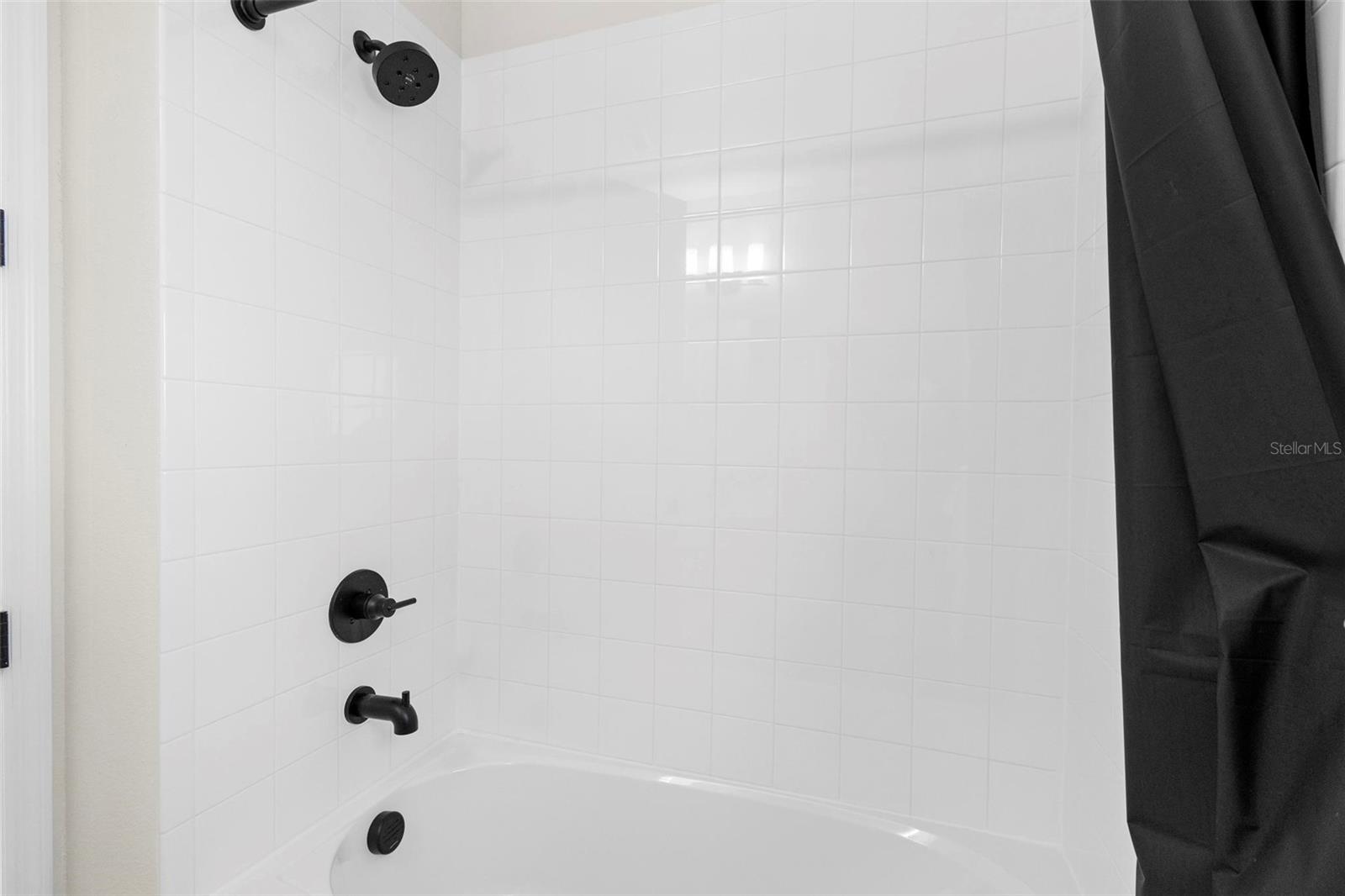 1002 RIVER FALLS CIR, DELAND, FL, 32720