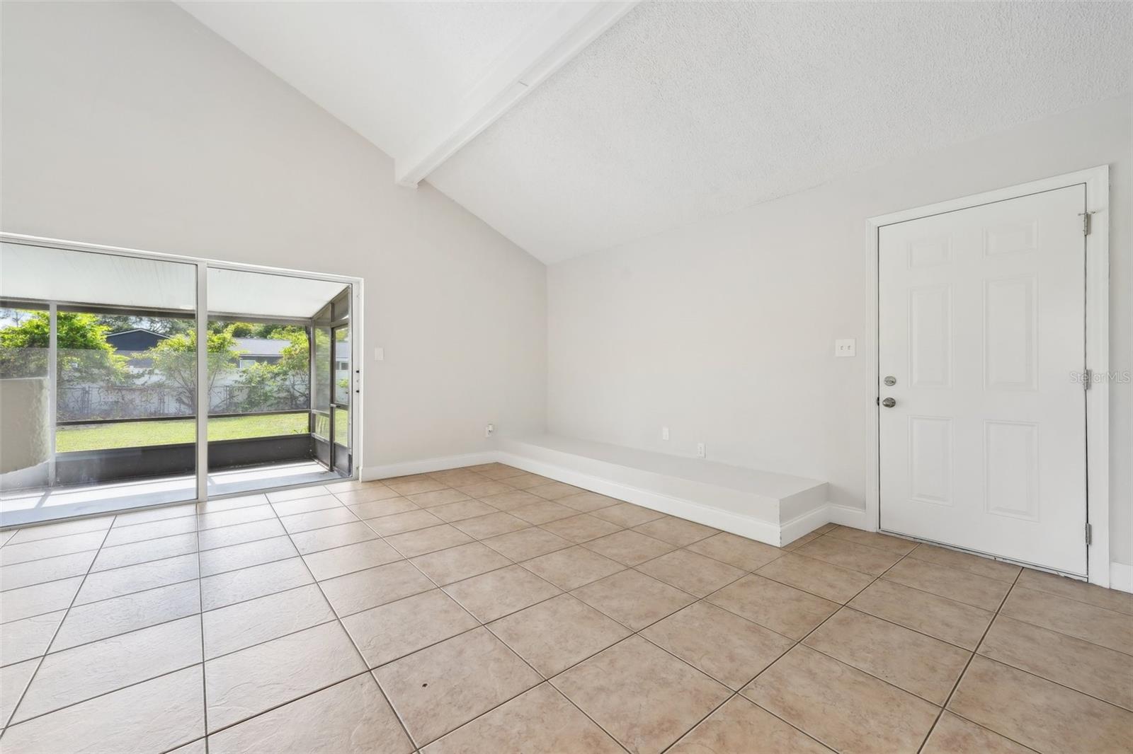 572 GALLOWAY AVE, DELTONA, FL, 32725