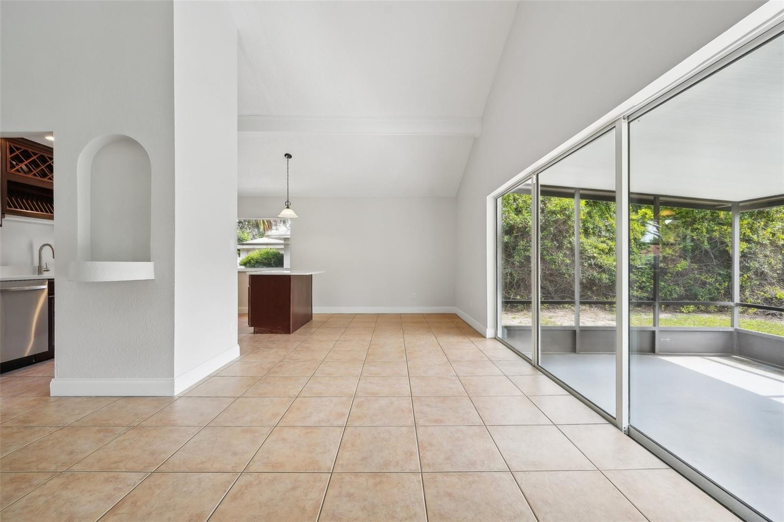 572 GALLOWAY AVE, DELTONA, FL, 32725
