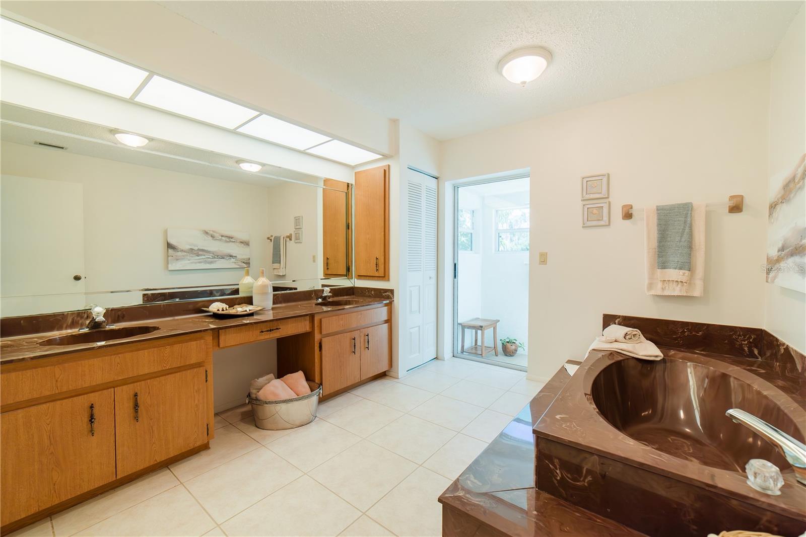 3440 DOWNING ST W, ENGLEWOOD, FL, 34224