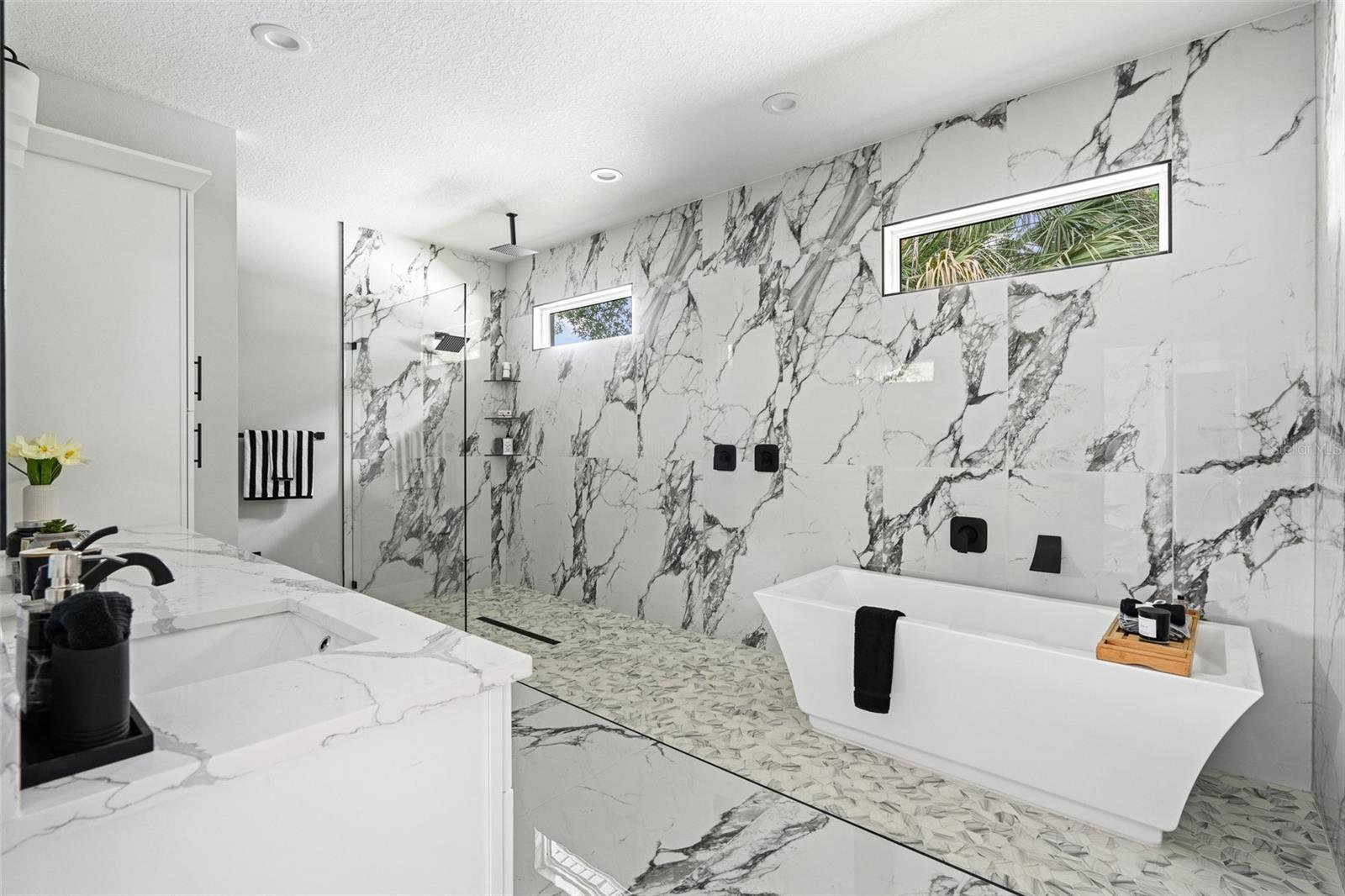 2722 W DEWEY ST, TAMPA, FL, 33607