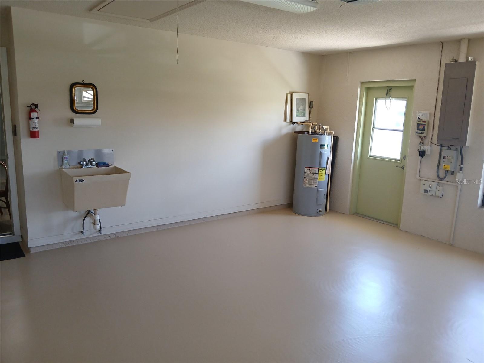 405 LEMONWOOD DR, ENGLEWOOD, FL, 34223